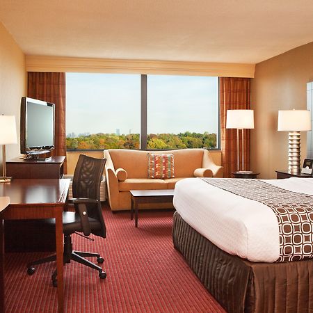 Four Points By Sheraton Boston Newton Exterior photo