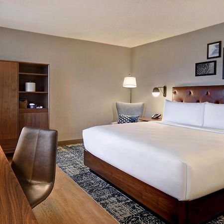Four Points By Sheraton Boston Newton Exterior photo
