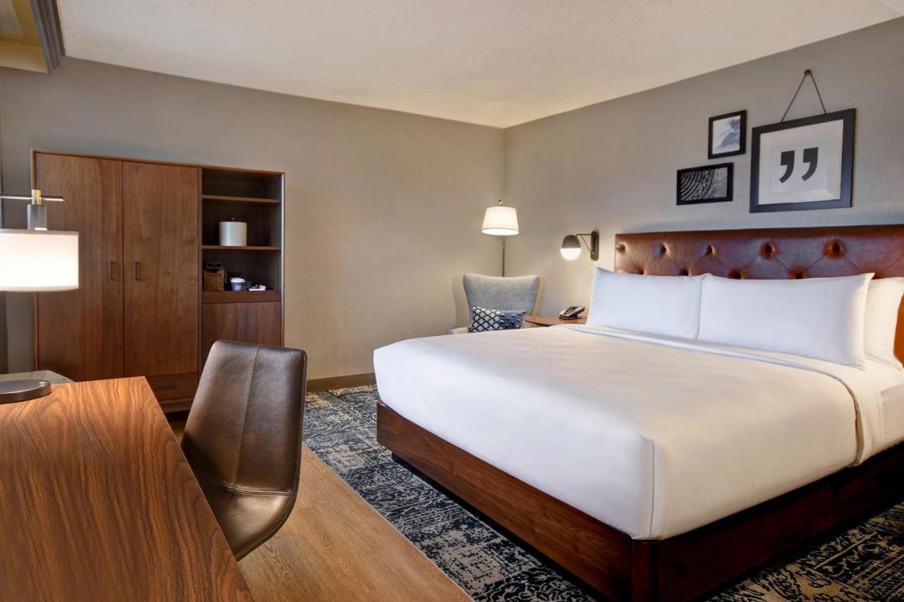 Four Points By Sheraton Boston Newton Exterior photo
