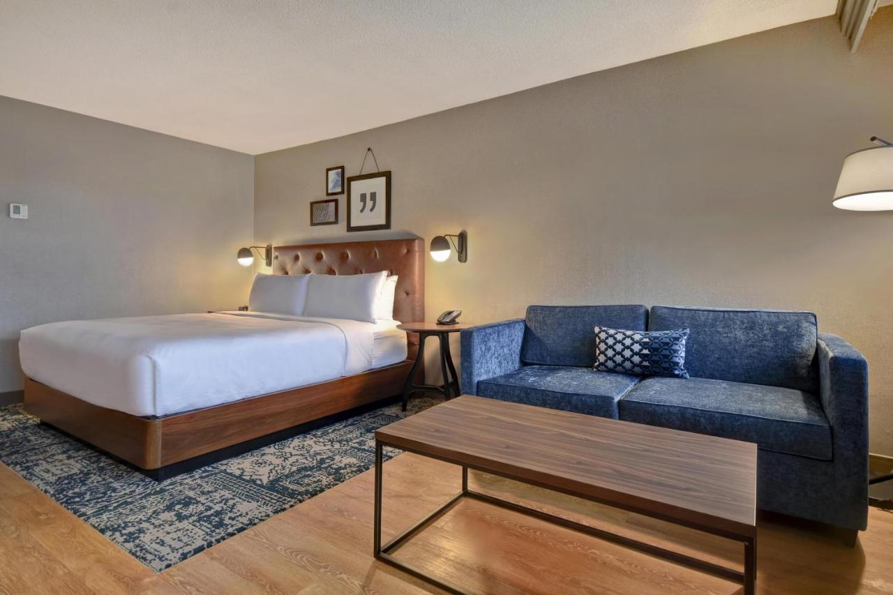 Four Points By Sheraton Boston Newton Exterior photo