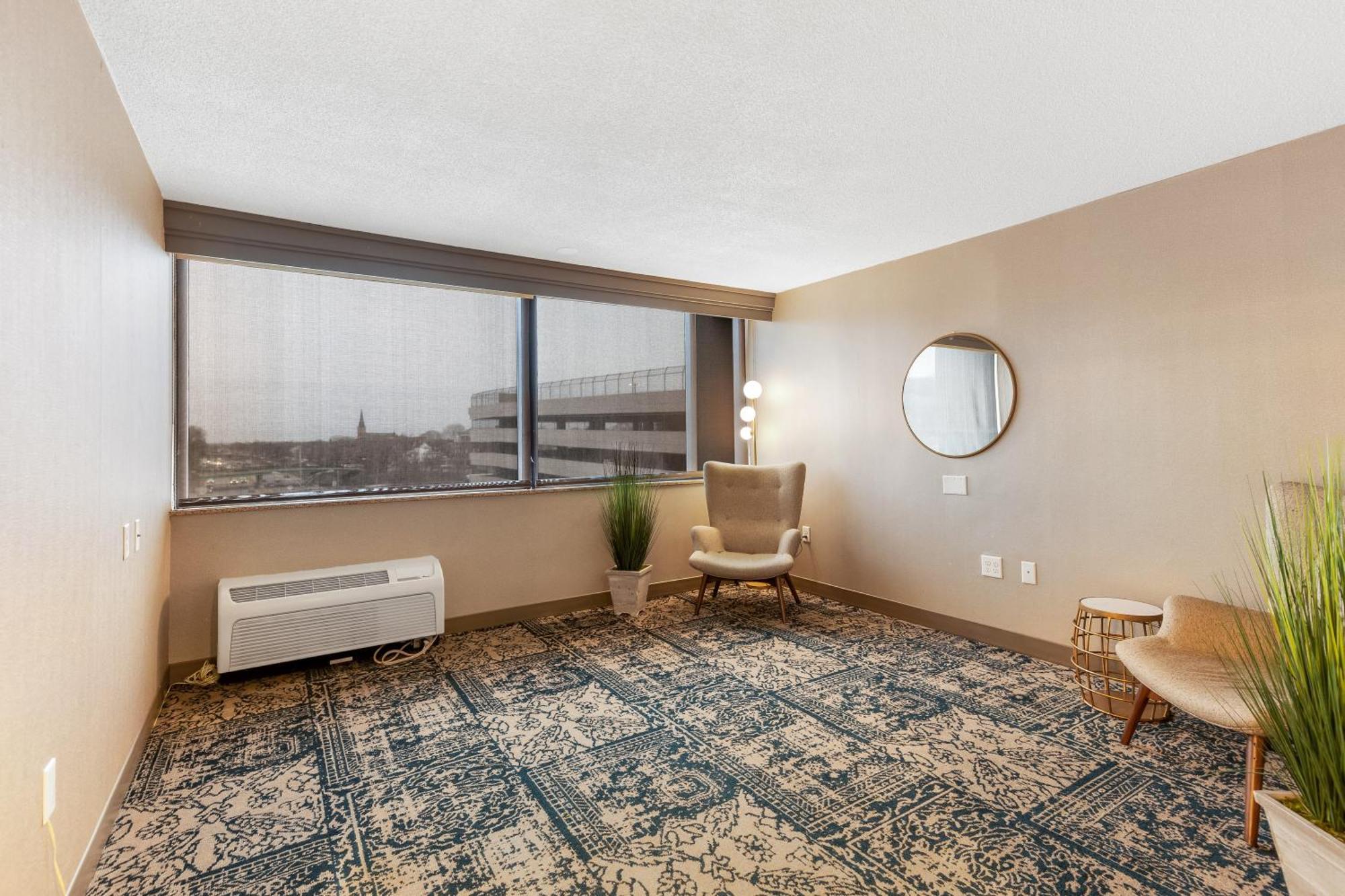 Four Points By Sheraton Boston Newton Exterior photo