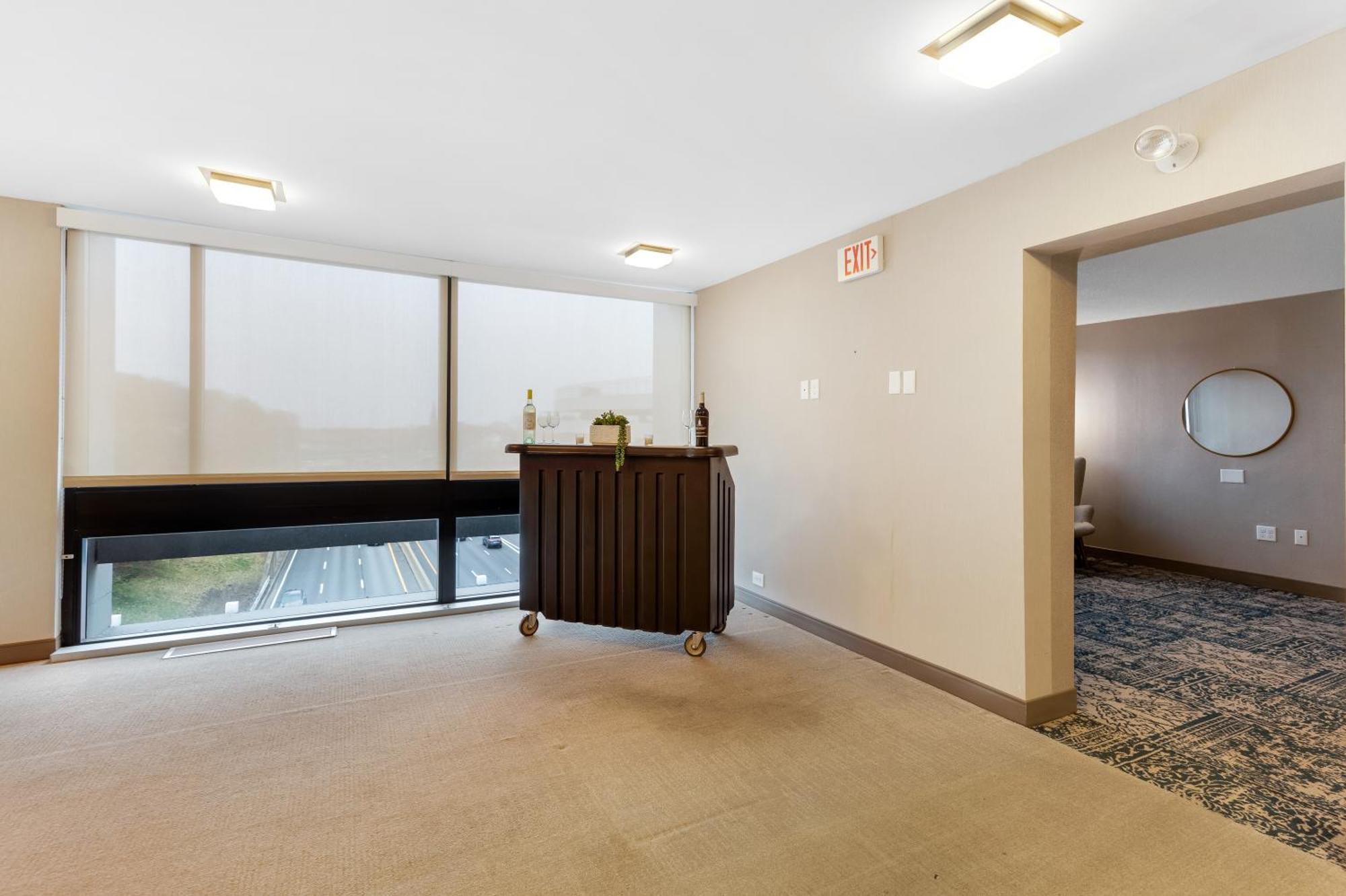Four Points By Sheraton Boston Newton Exterior photo